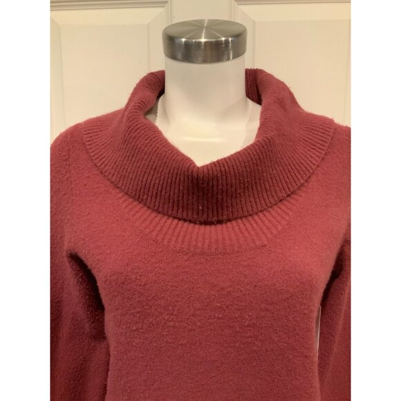 Sleeping on Snow Dark Pink Cowl Neck Sweater W/ Light Pink Crochet Trim, Size L - Picture 2 of 9